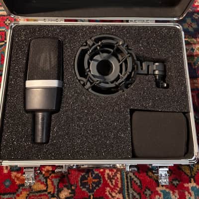 AKG C214 Large Diaphragm Cardioid Condenser Microphone 2010s - Black image 2