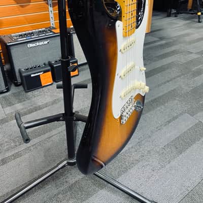 Fender American Vintage II '57 Stratocaster - 2-Color Sunburst image 2