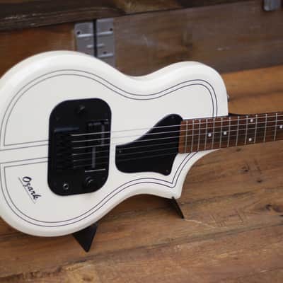 Supro Ozark 2019 - Antique White image 3