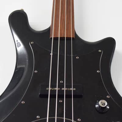 Guild B-301F Fretless Bass 1977 - Black image 3