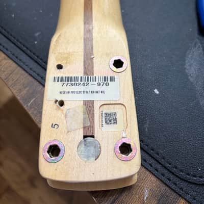 Fender American Stratocaster Neck 2026 - Red White undercoat with 2k imperium blue sparkle relic image 3