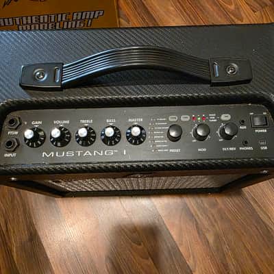 Fender Mustang I V.2 20-Watt 1x8" Modeling Guitar Combo 2013 - 2018 - Black image 2
