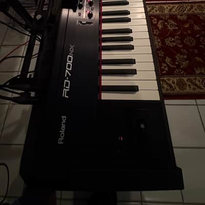 Roland RD-700NX 88-Key Digital Piano 2010s - Black image 4