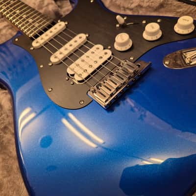 Fender American Ultra II Stratocaster HSS Noble Blue image 5