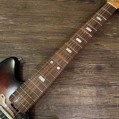 Guyatone LG-65T 1960s MIJ Electric Guitar Bizzare Japan - Sunburst image 3