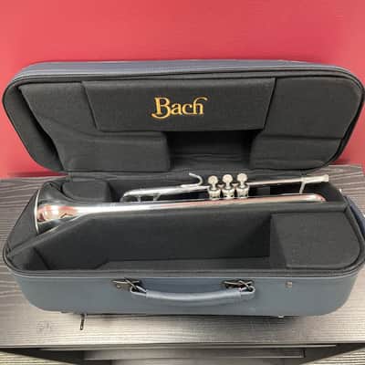Bach Stradivarius 180S37 Bb Trumpet image 2