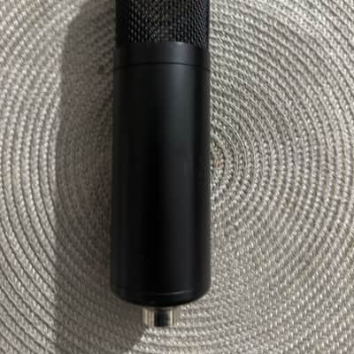 Up for sale is a beautiful pair of Mojave Audio MA-201fet large-diaphragm condenser microphones. image 12