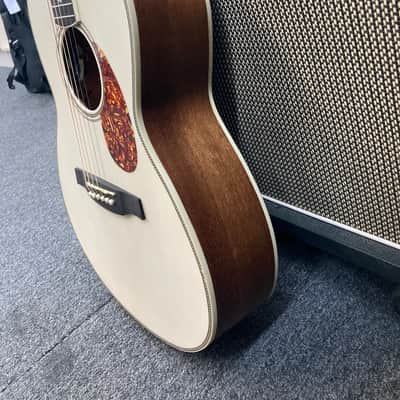 PRS SE P20E Tonare Parlor with Fishman GT1 Pickup 2020 - 2021 - Antique White image 7