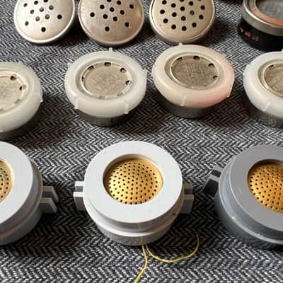 Collection of vintage microphone capsules RFT image 2