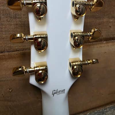 Gibson Custom Les Paul Custom Electric Guitar - Alpine White image 12