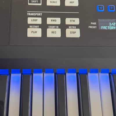 Native Instruments Komplete Kontrol S61 2010s - Black image 5
