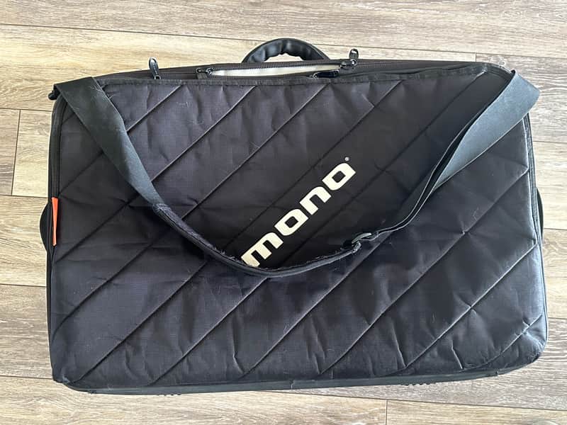Mono Pedalboard Medium and Tour Accessory Case 2.0 Silver image 1