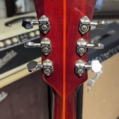 Guild D-40 Sunburst Acoustic Guitar (Late 1960's - Early 1970's) image 4