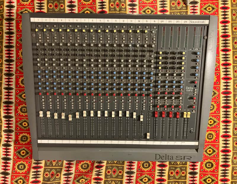 Soundcraft Series 200B 8-Channel 4-Bus Mixing Console | Reverb