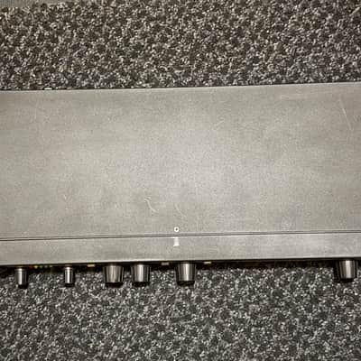 Rocktron Chameleon 2000 preamp and effects rack image 14
