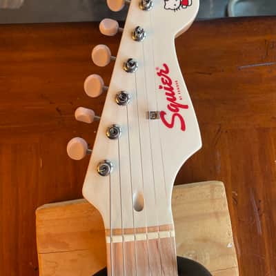 Fender Web Exclusive - Squier Hello Kitty Stratocaster - 2024 50th Anniversary Limited Edition, White image 7