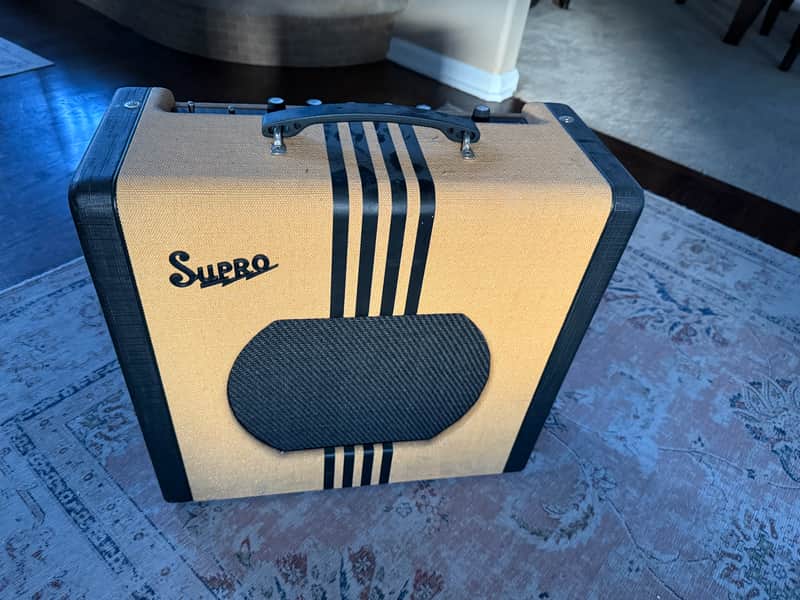 Supro 1822R Delta King 12 15-Watt 1x12" Guitar Combo 2021 - Present - Tweed / Black Stripes image 1
