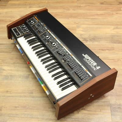 Roland Jupiter 4 [74427] (05/15)