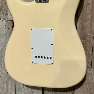 2026 Fender Vintera III Late '60s Stratocaster, Olympic White, Help Support Brick & Mortar Music Shops  In Stock image 11