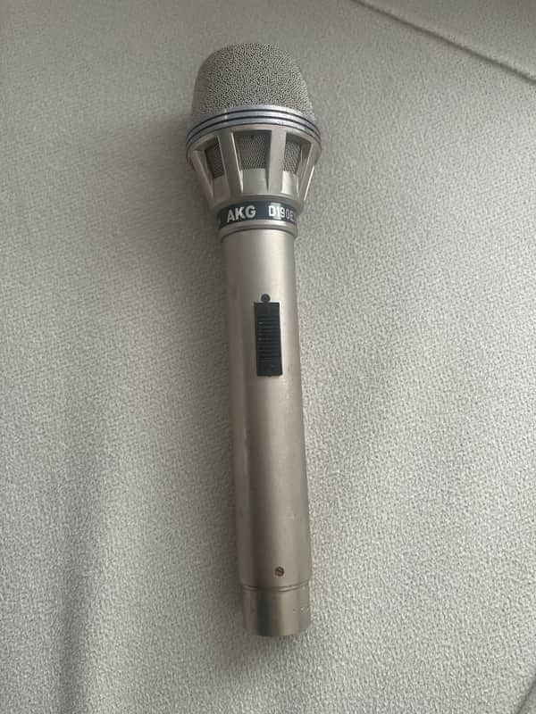 Vintage 1970's AKG D190ES Dynamic Cardioid Microphone Low Z 200 OHMS w/ On/Off Switch image 1