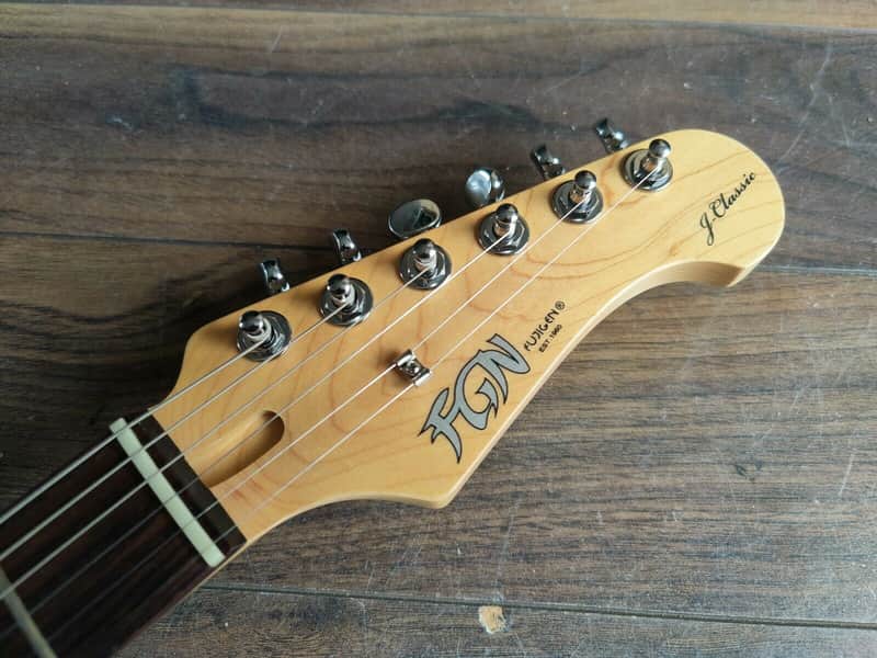 2017 FGN Japan (Fujigen) JST-6R J-Classic Stratocaster (Sunburst