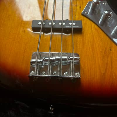Squier Vintage Modified Jazz Bass Fretless 2007 - 2018 - 3-Color Sunburst image 4