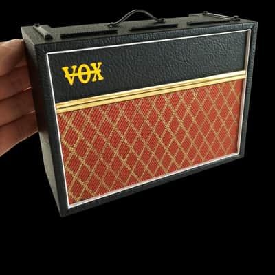 Axe Heaven SET of 6 Beatles 1:4 scale Instruments Mini Replica Guitars, Drum Kit and Amps! Fab Four image 3
