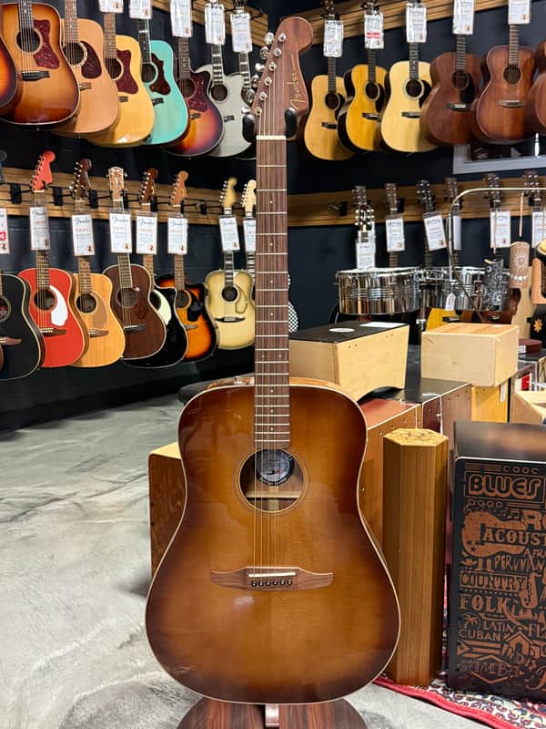 Fender acoustic guitar "Redondo Classic", Aged Cognac Burst finish with case - Open Box image 1