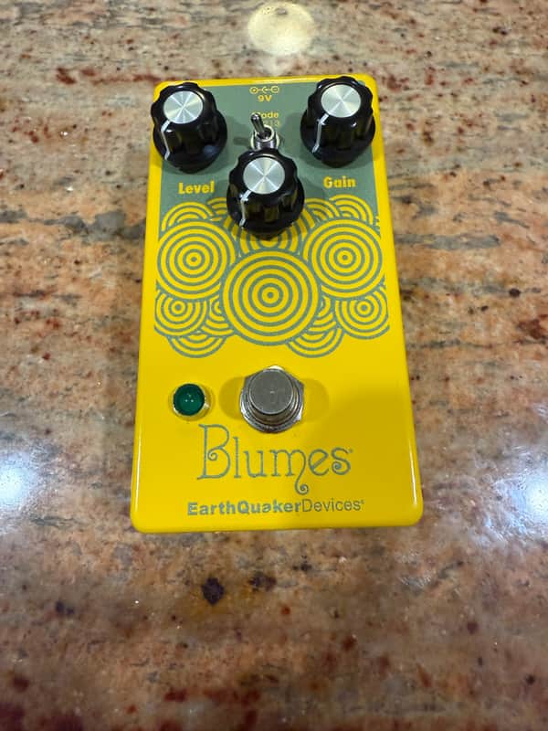 EarthQuaker Devices Plumes Small Signal Shredder