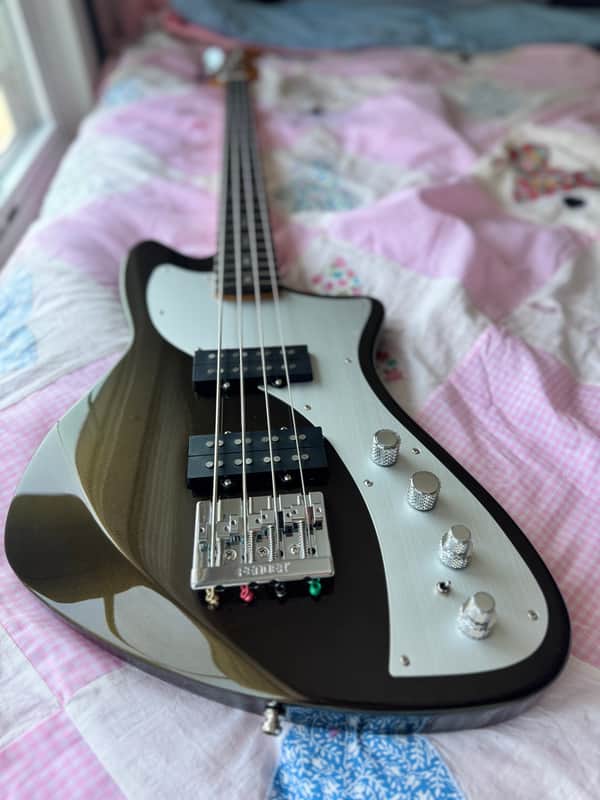 Fender American Ultra II Meteora Bass with Ebony Fretboard