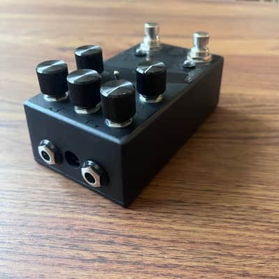 Walrus Audio Monument Harmonic Tap Tremolo V2 Limited Edition - Reverb Exclusive 2019 (Only 100 made) - Blackout image 4