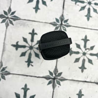 Sennheiser MD 421 II Cardioid Dynamic Microphone image 5