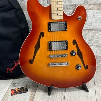 MINT Squier #0378452547 Affinity Series Starcaster Deluxe, Maple Fingerboard, Sienna Sunburst with Gig Bag