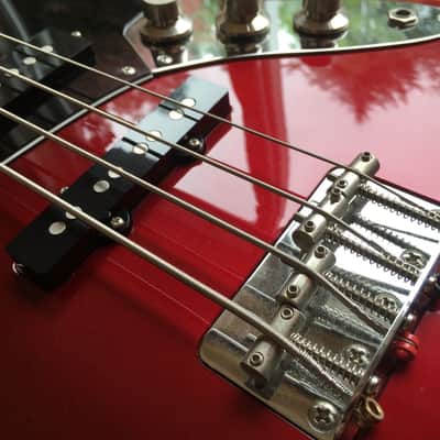 Fender Aerodyne Jazz Bass 2006-08 Old Candy Apple Red image 7