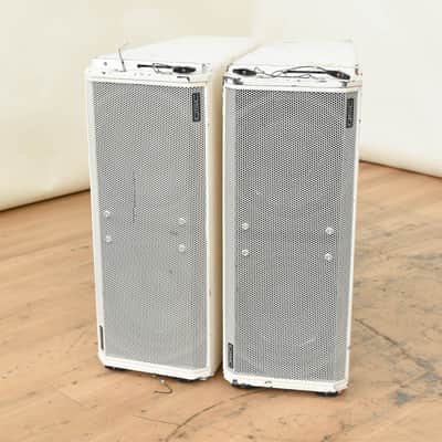 QSC WideLine-10 Dual 10-Inch Wide Line Array Speaker Pair (church owned) CG00WS6 image 1