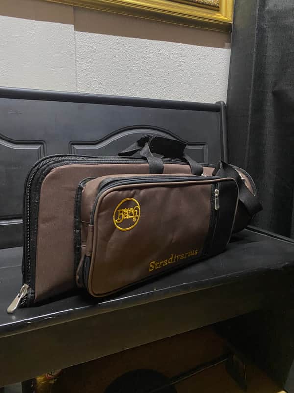 Vincent Bach Stradivarius トランペットケース ブラウン Vincent Bach Stradivarius トランペットケース ブラウン - メルカリ