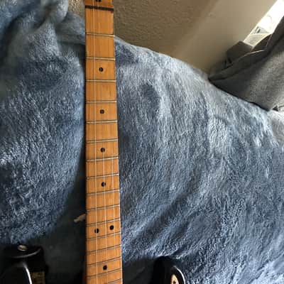 Peavey black guitar image 1