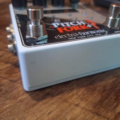 Electro-Harmonix Pitch Fork+ Polyphonic Pitch Shifter 2020 - Present - Silver image 3