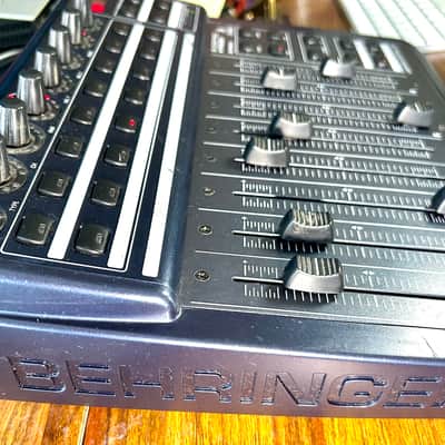 Behringer B-Control BCF2000 USB MIDI DAW Fader Controller 2010s - Standard image 4