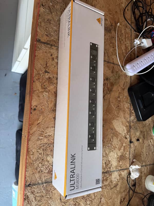 Behringer MS8000 Ultralink 8-Channel Microphone Splitter image 1