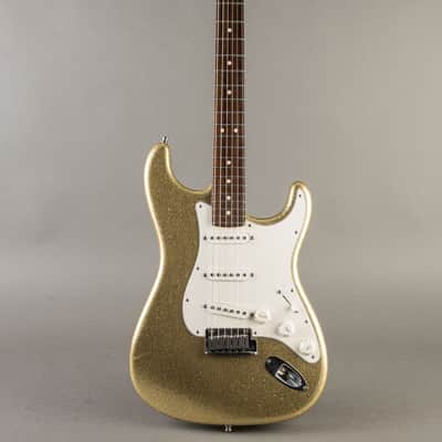 Fender Greg Fessler Masterbuilt Deluxe Stratocaster 2012, Gold Sparkle image 4