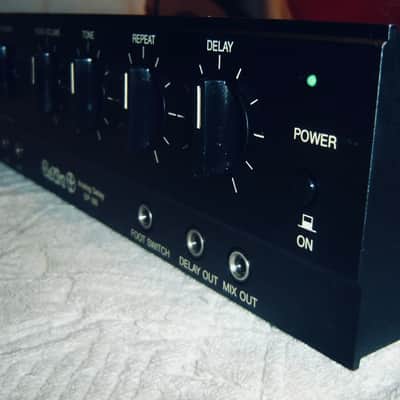 ELECTRA EP-100 Analog Delay, Mic & Instrument Inputs, Tone, Repeat, Vintage Unit - Early 80’s - Black image 4