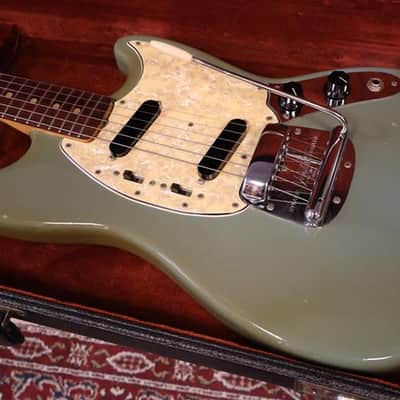 Fender 1966 Mustang Daphne Blue OHSC image 9