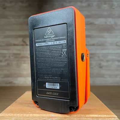Behringer SF300 Super Fuzz image 3