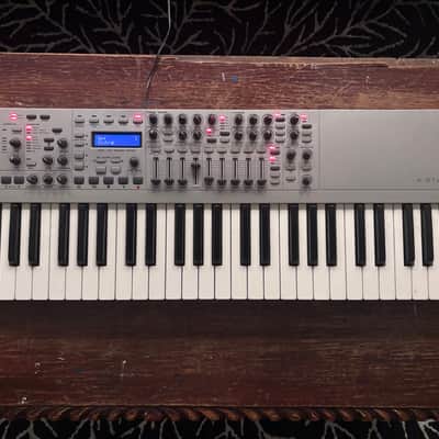 Novation X-Station 49-Key 8-Voice Synthesizer with USB Interface 2004 - Silver