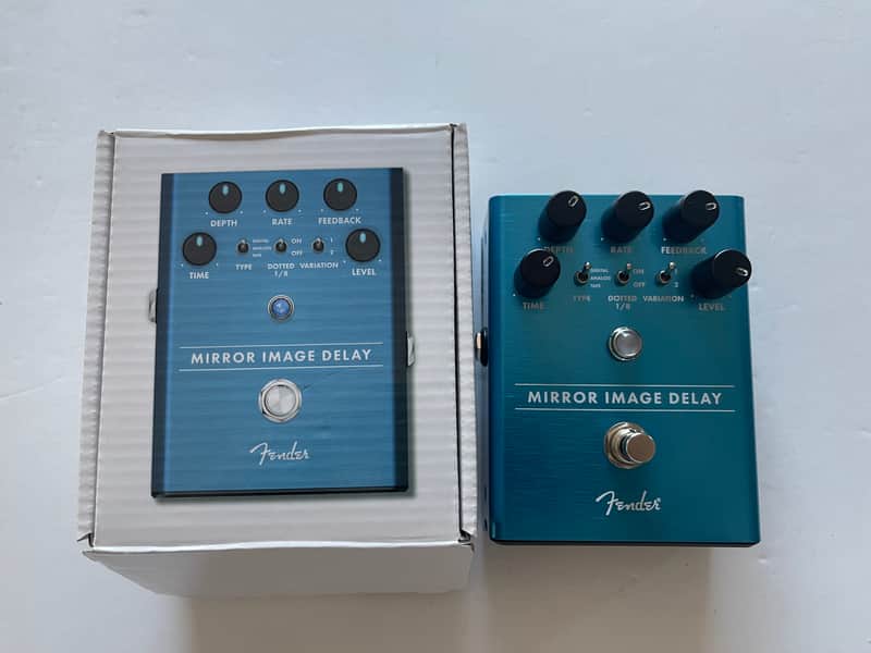 Fender Mirror Image Delay Digital Analog Tape Echo Guitar Effect Pedal + Box image 1