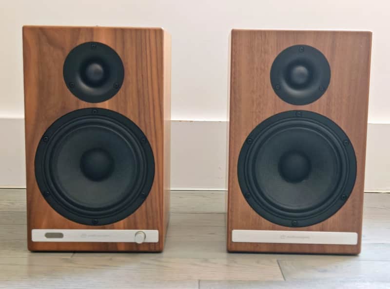 Audioengine HD6 powered speakers - Walnut imagen 1