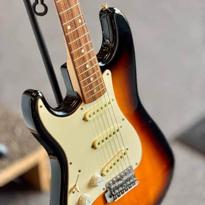 Squier by Fender Affinity Stratocaster Left-Handed Electric Guitar, Brown Sunburst image 2