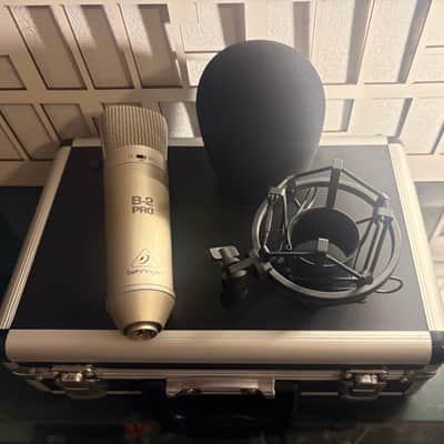 Behringer B-2 Pro Multipattern Large Diaphragm Condenser Microphone 2001 - Present - Standard image 8