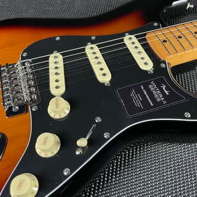 Fender Vintera II '70s Stratocaster, Maple Fingerboard- 3-Color Sunburst (MX23078543) image 3